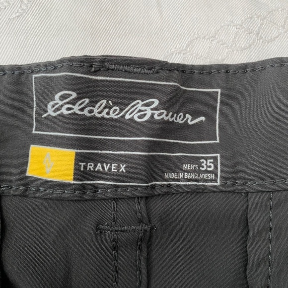 Eddie‎ Bauer Travex Men's Gray Casual Walking Shorts Size 35W - Picture 2 of 9